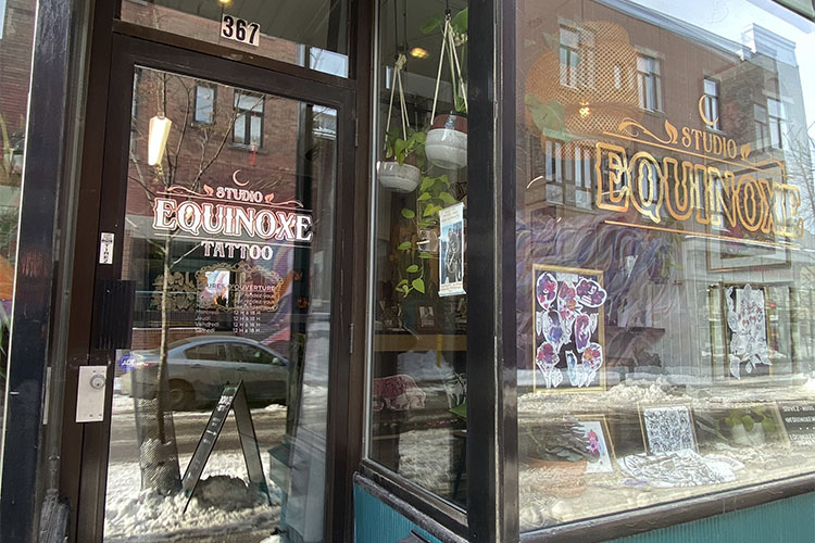 The outside of Studio Equinoxe Tattoo shop