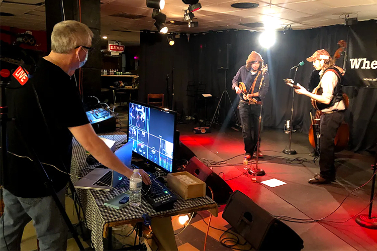 The Wheel Club in Montreal prepares for a live music show online